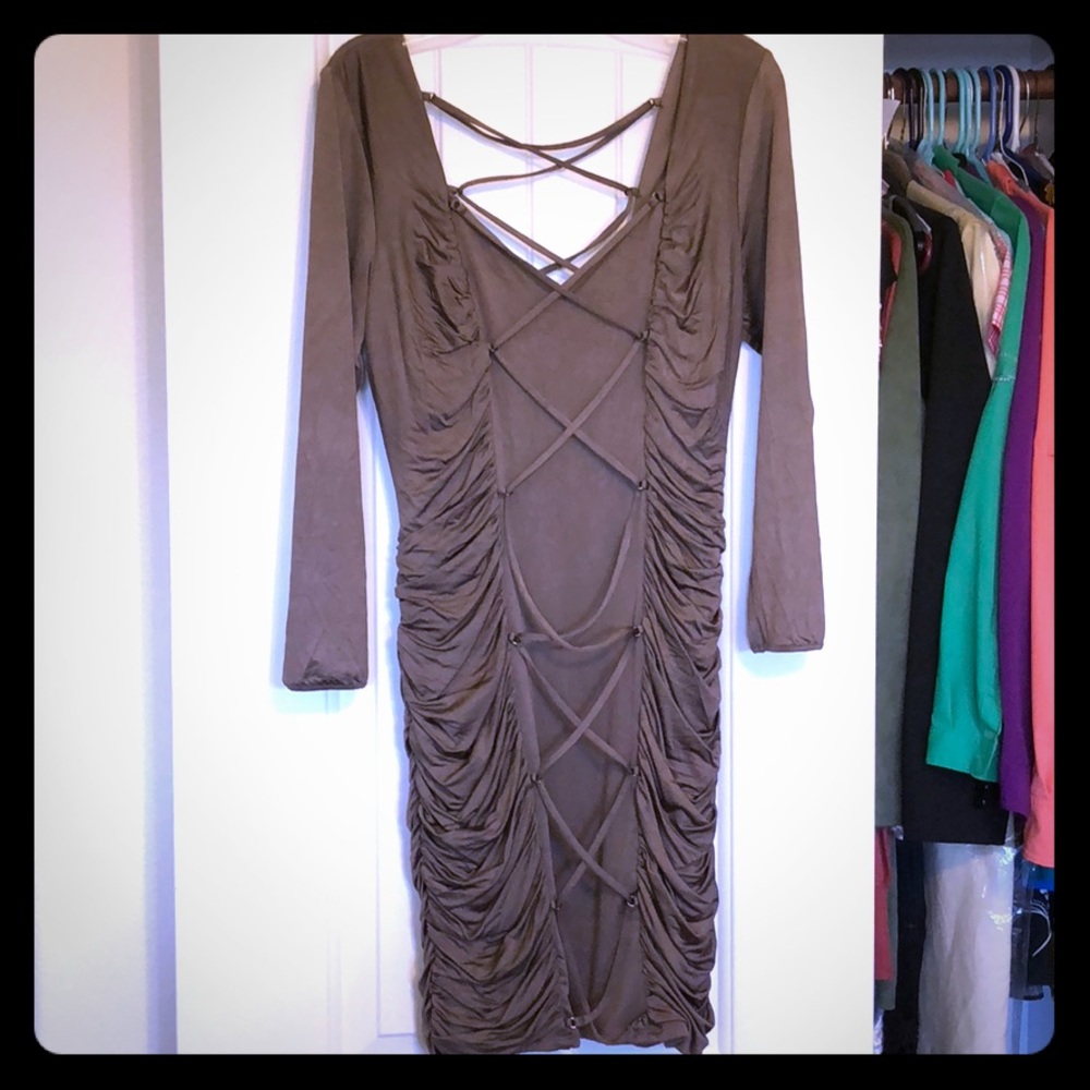Bebe dress scrappy front open back size Medium M